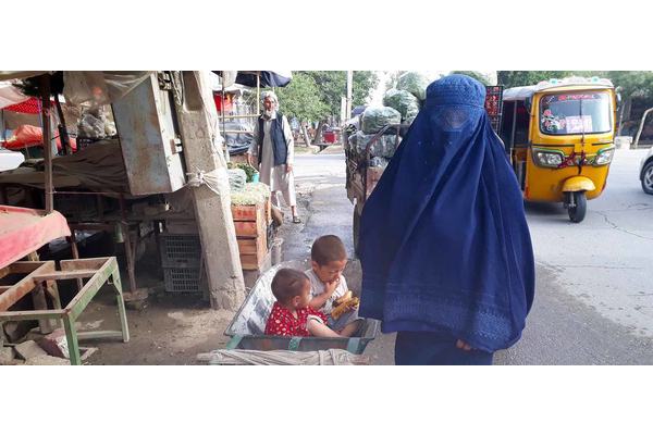 UN agencies recommitment to women, girls in Afghanistan one year after Taliban takeover | UN News