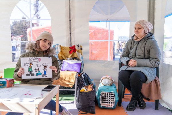 Ukraine war: Reports reveal women are stepping up, impact on education | UN News