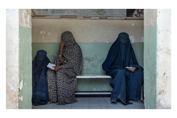 Experts decry measures to ‘steadily erase’ Afghan women and girls from public life | UN News