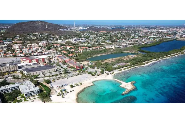 From the Field: The secret life of Venezuelan migrants in Curaçao | UN News