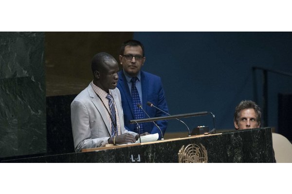 Stories from the UN Archive: Tumbling for peace and development | UN News