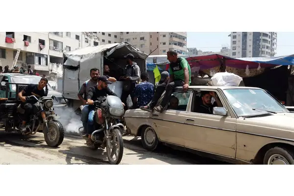 On the road in war