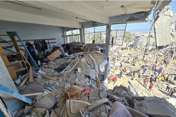 New horror in Gaza as double strike on school shelter kills 30 | UN News