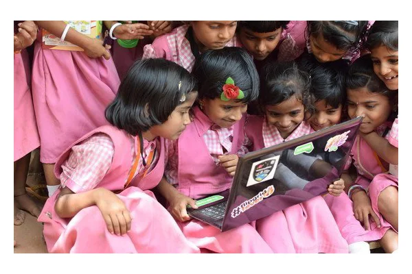 UN NEWS EXCLUSIVE: Exceptional teacher inspires students and fights scourge of child marriage | UN News