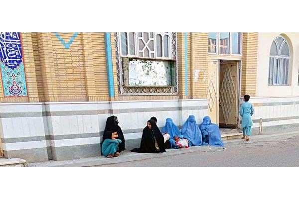 ‘Unfathomable restrictions’ on women’s rights risk destabilizing Afghanistan; Security Council voices deep alarm | UN News