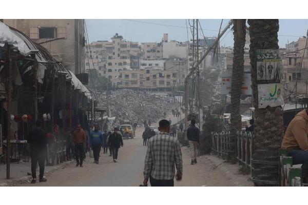 Gaza: UN official warns of 'assault on dignity' as blockade cripples humanitarian response | UN News