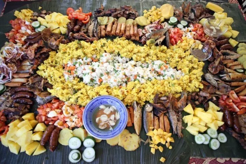 A Filipino kamayan spread. Credit: Raymund Macaalay