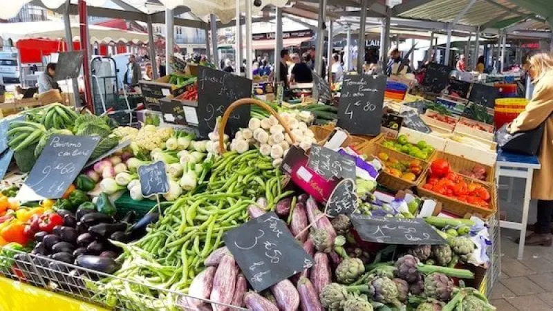 The street markets of Nice, France would look much different if only organic farming was allowed. Credit: Maureen McDermott