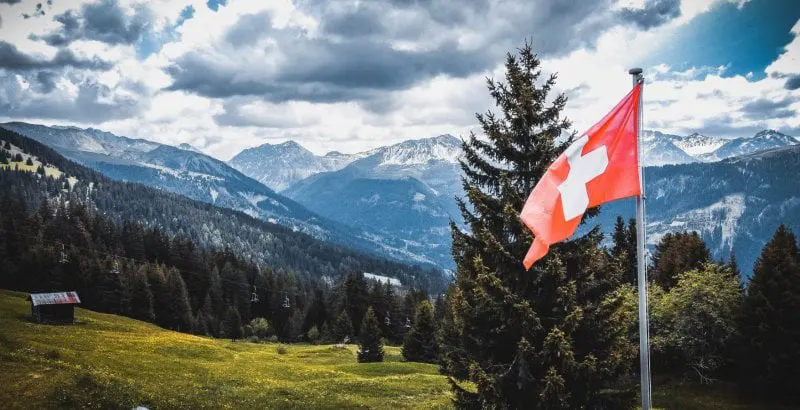 the-swiss-flag-meaning-1755×900 the-swiss-flag-meaning-1755x900