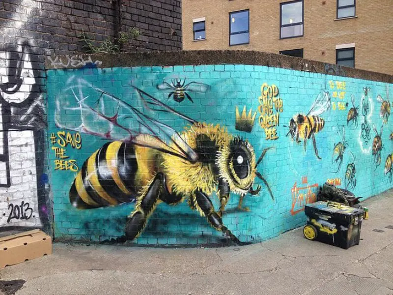 Street art acknowledging the danger that many pollinators are in. Credit: Louis Masai Michel
