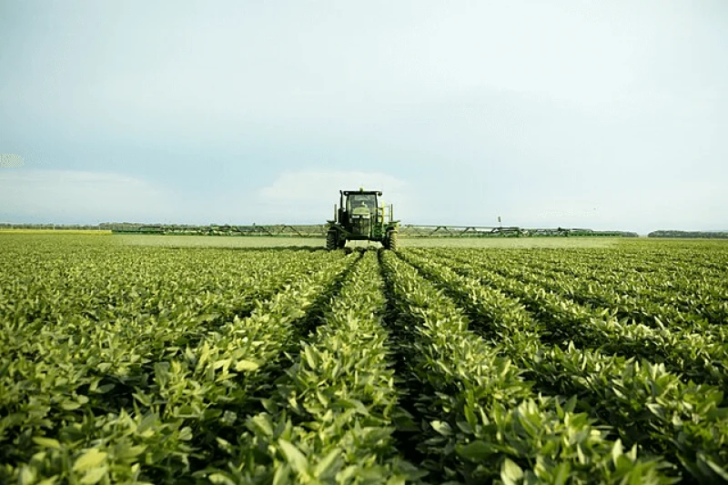soy spray png pest Credit: United Soybean Board via CC-BY-2.0