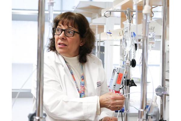 UMass Amherst Nurse-Engineer Team Recognized for Innovative IV Pole Enhancing Patient Safety