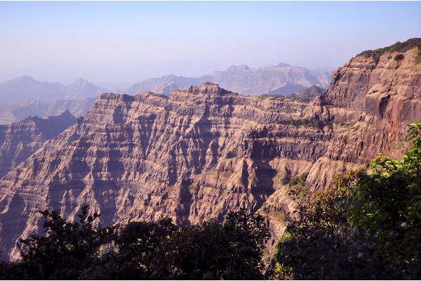 Earth’s Orbital Patterns Influence Timing of Major Eruptions and Climate Shifts