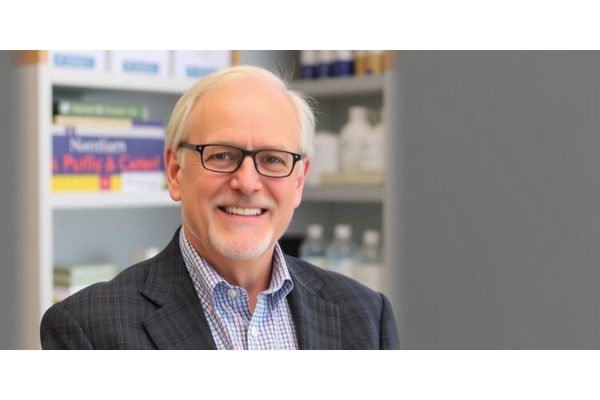Douglas Hanahan, Ph.D., FAACR, Receives 2025 Pezcoller Foundation-AACR Award for Exceptional Contributions to Cancer Research