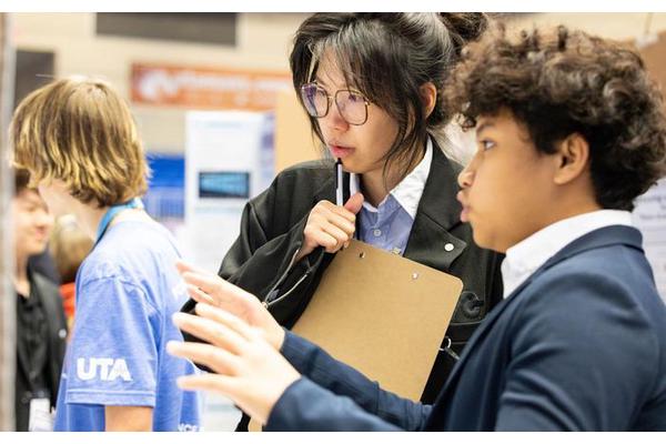 Emerging Innovators Shine at UTA Science Fair