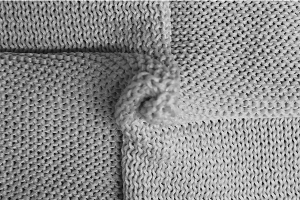 Exploring the Intersection: Insights from Theoretical Physics and the Art of Knitting