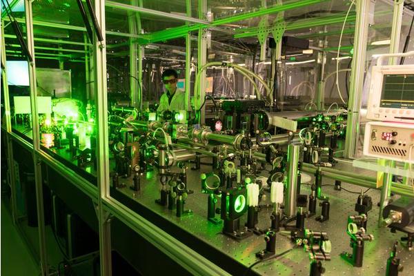 Breakthrough: First High-Resolution CT Scans of Dense Objects Achieved Using Laser Technology