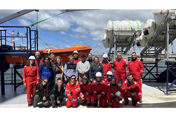 Scientists Explore Freshwater Reserves Hidden Beneath the Ocean Floor