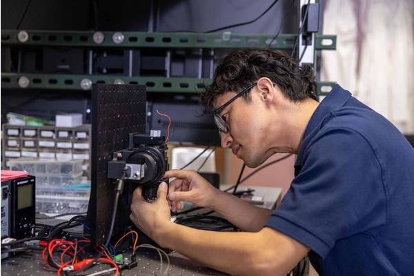 $2.4 Million Grant Advances Optical Imaging Technology to Detect Chemotherapy-Induced Peripheral Neuropathy
