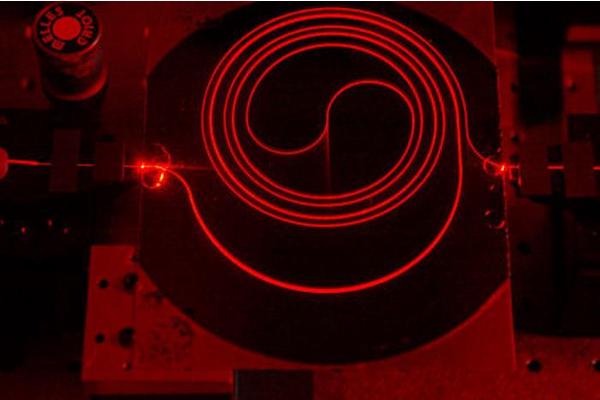 Polymer Waveguides Pave the Way for Reliable, High-Capacity Optical Communication, IEEE Study Finds