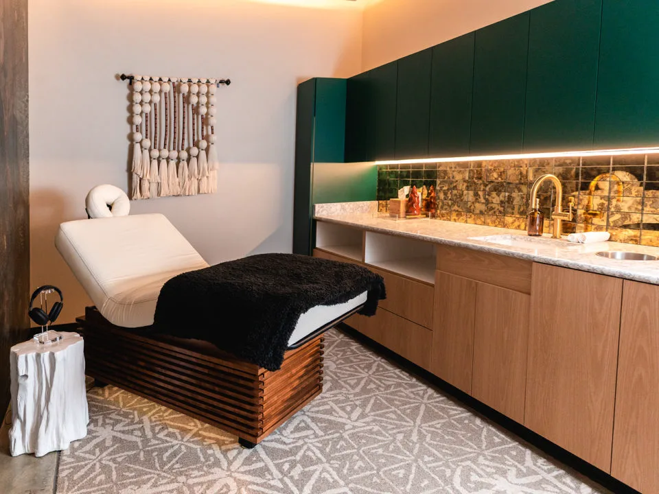 A vibroacoustic bed in a calming treatment room