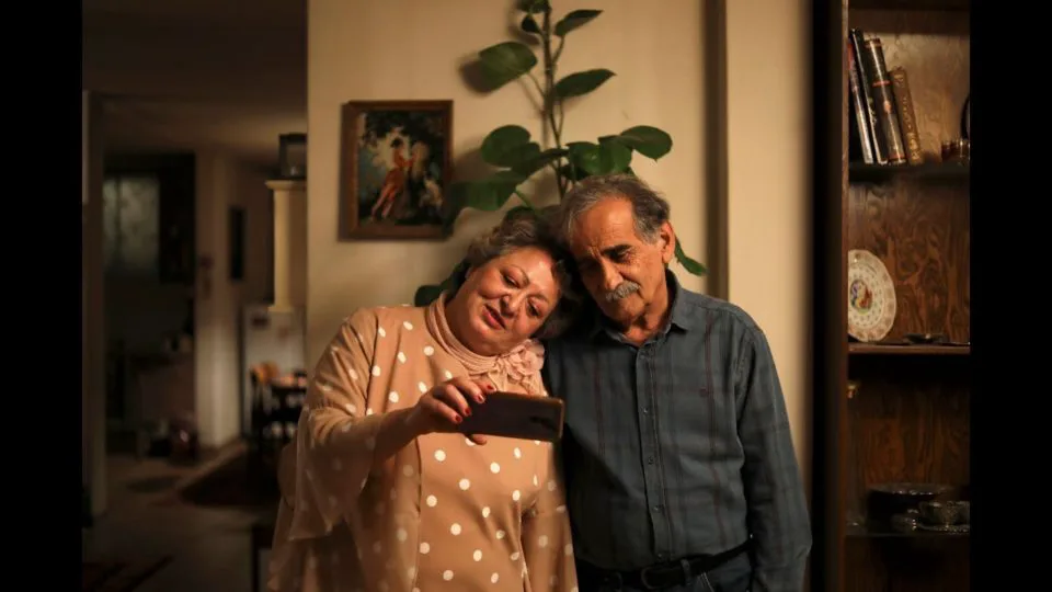 A still from My Favourite Cake