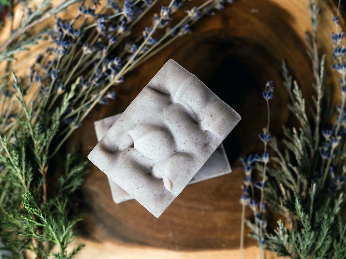 Osmia lavender pine soap