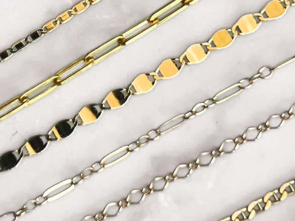 Aurum's chains