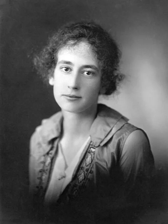 Portrait of a young woman in black and white
