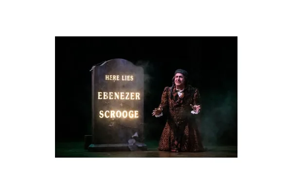 10 Theater Performances You Shouldn’t Miss This Holiday Season