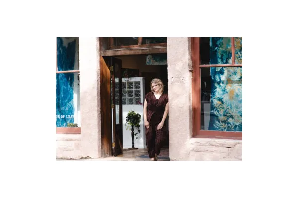 Boulder Artist Kristen Abbott Brings Colorado’s Foliage to the Canvas in
