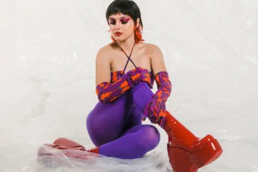 Electro-Pop Sensation Neoma Offers Empowerment With Spanglish Flair on