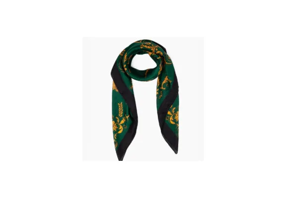 Gift Guide 2019: Fashionable Stocking Stuffers for Her