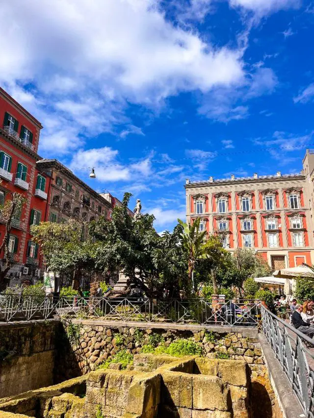 Naples Hidden Gems: Peaceful Squares For The Best Atmosphere