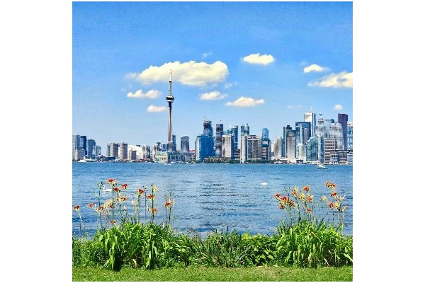 Toronto Islands: One Of The Best Daytrips From Toronto