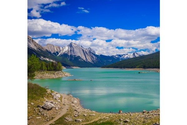 How To Visit The Canadian Rockies On A Budget (Banff & Jasper National Park)