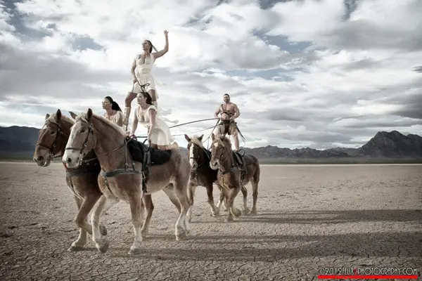 Horses and Acrobats Perform Together in “Gladius”