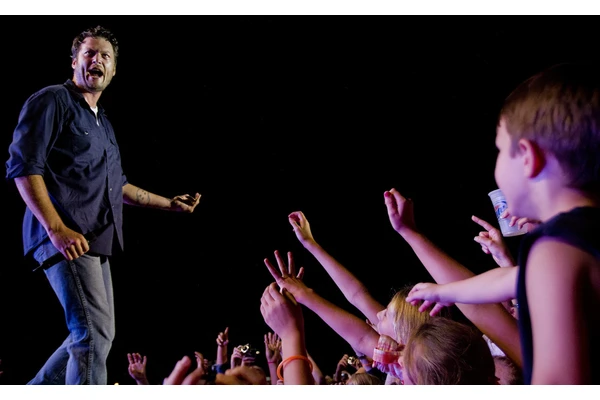 Blake Shelton to Have Free Concert in Denver Tonight