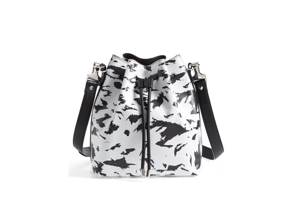 Fashion Trend We Love: Bucket Bags