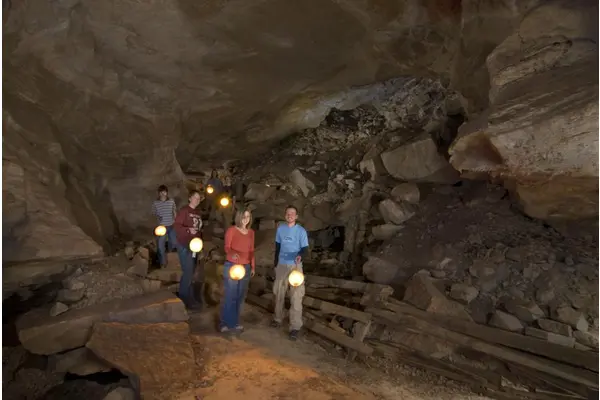 Best Bets: A Cappella at Cave of the Winds