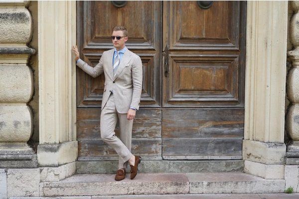 Be The Best-Dressed Guy At The Wedding